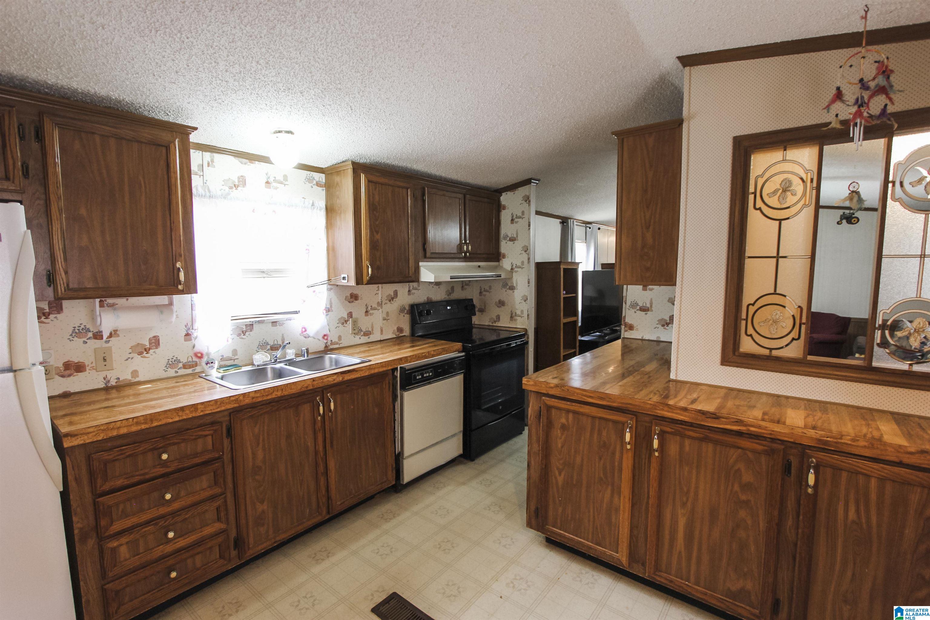 1520 Cherokee Trail Ohatchee, AL 36271 - Photo 7 of 50
