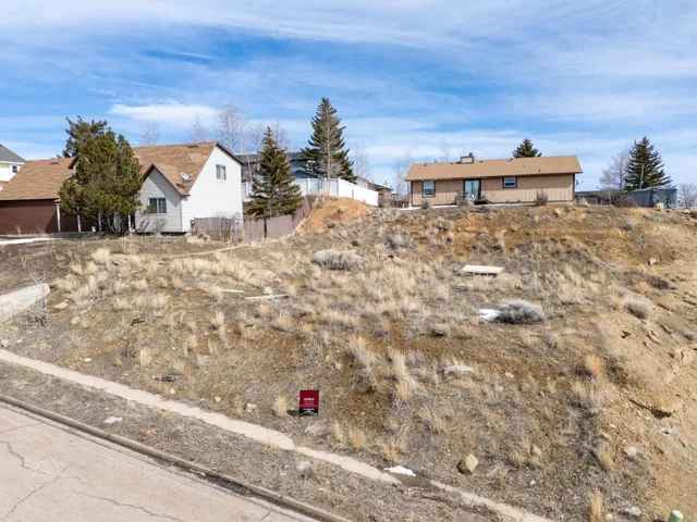 $57,000 | 213 Grand View Circle, Evanston, WY 82930