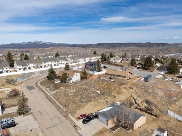 $57,000 | 213 Grand View Circle, Evanston, WY 82930