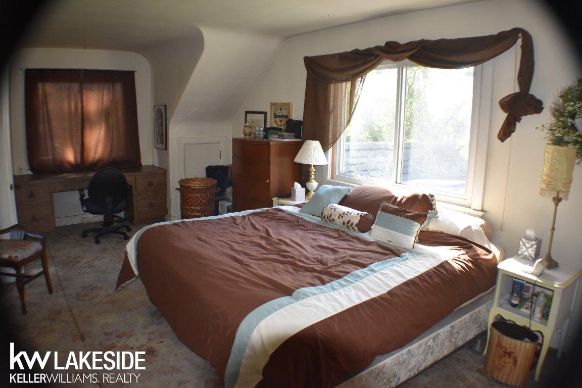 90 Riverside Drive Mount Clemens, MI 48043 - Photo 26 of 39 31364204-25.JPG