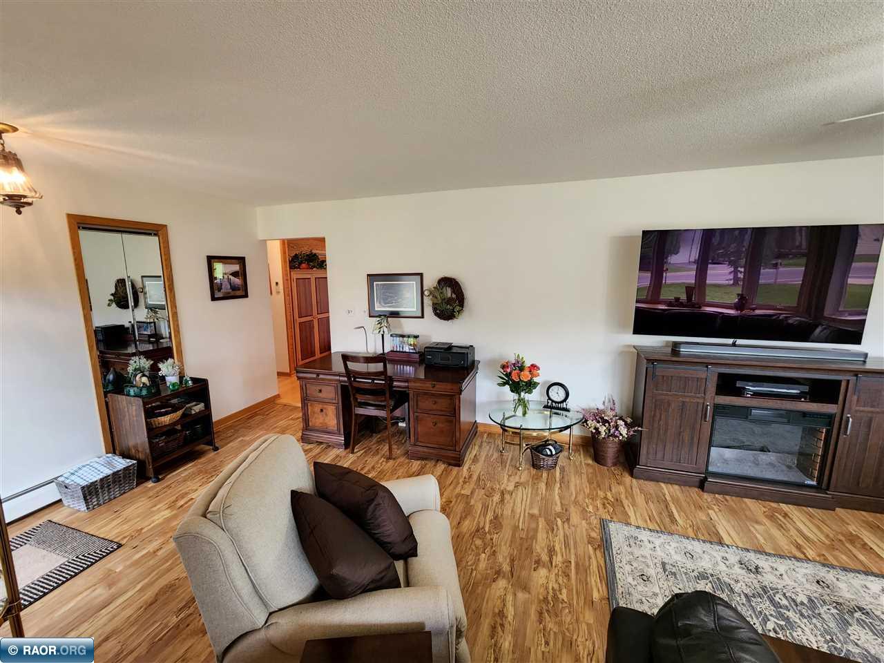 11930 Lindquist Road Hibbing, MN 55746 - Photo 20 of 33