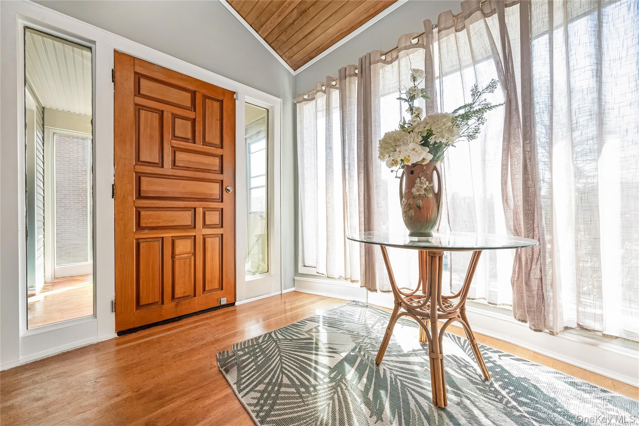 62 West 1st Street Freeport, NY 11520 - Photo 10 of 28