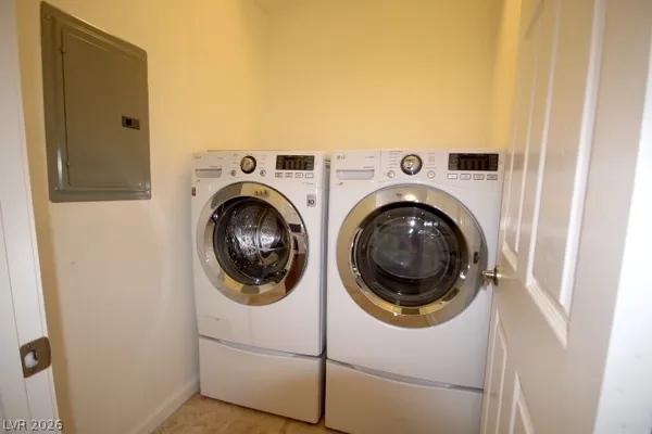 $2,100 | 704 Peachy Canyon Circle, Unit 202, Las Vegas, NV 89144