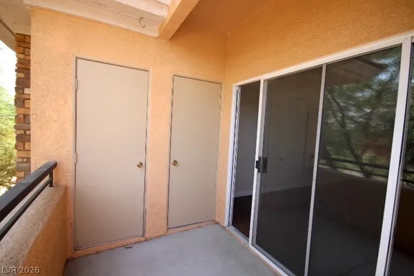 $2,100 | 704 Peachy Canyon Circle, Unit 202, Las Vegas, NV 89144