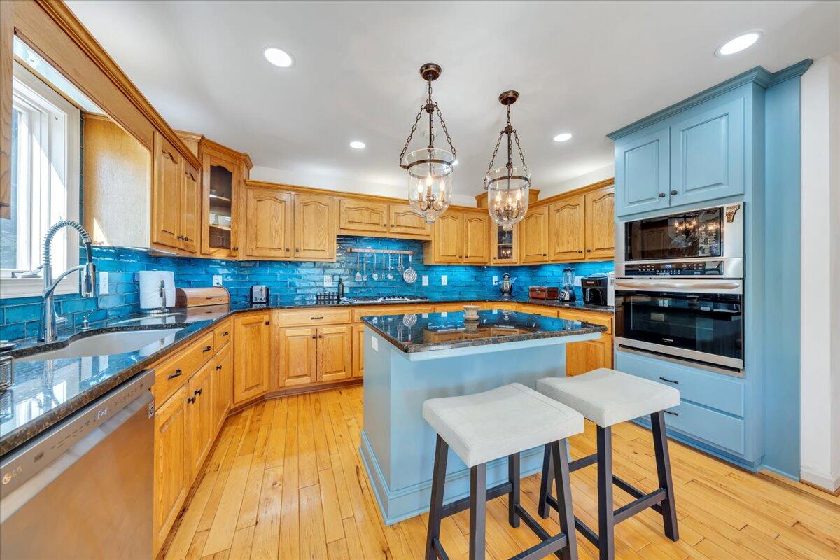 270 Forest Edge Road Wirtz, VA 24184 - Photo 19 of 79 19-MIB03210