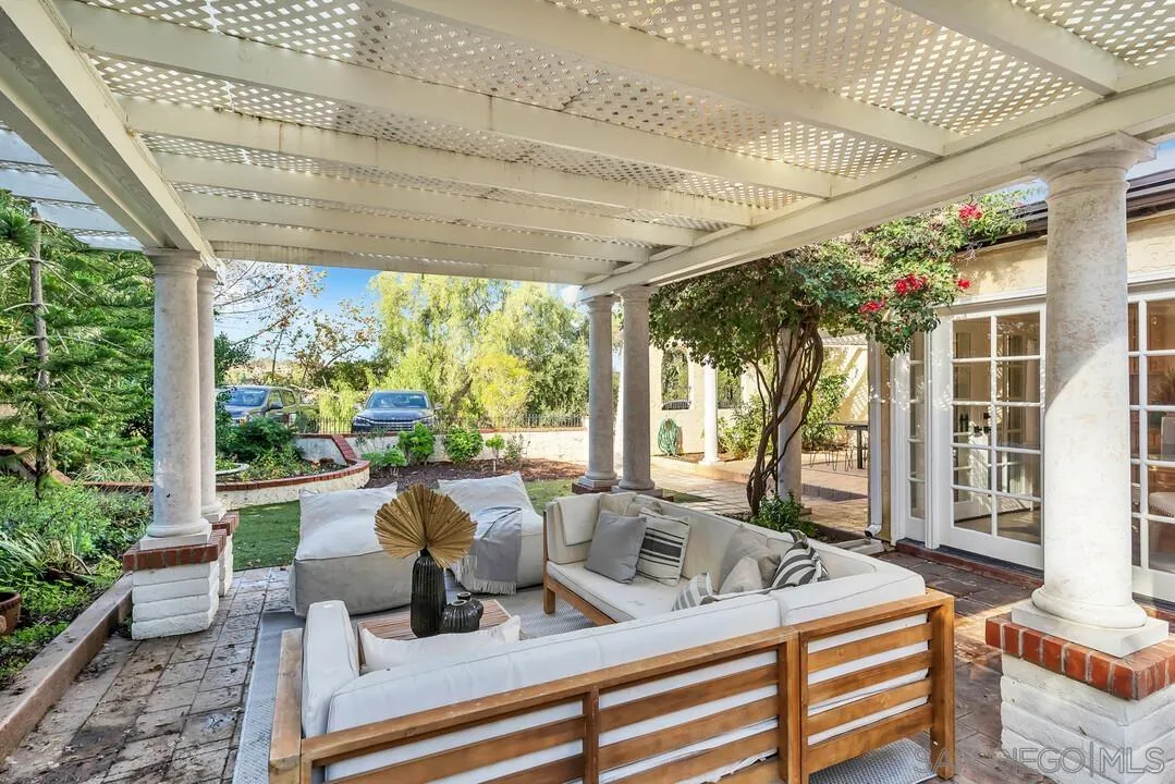 12731 Stone Canyon Road Poway, CA 92064 - Photo 25 of 44 a outdoor living space with furniture