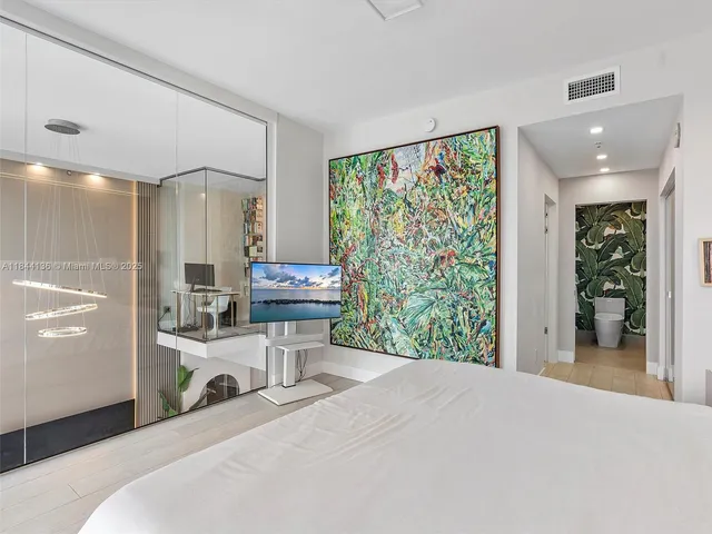 $6,400 | Brickell, Miami, FL 33130