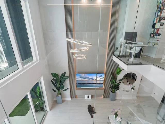 $6,400 | Brickell, Miami, FL 33130