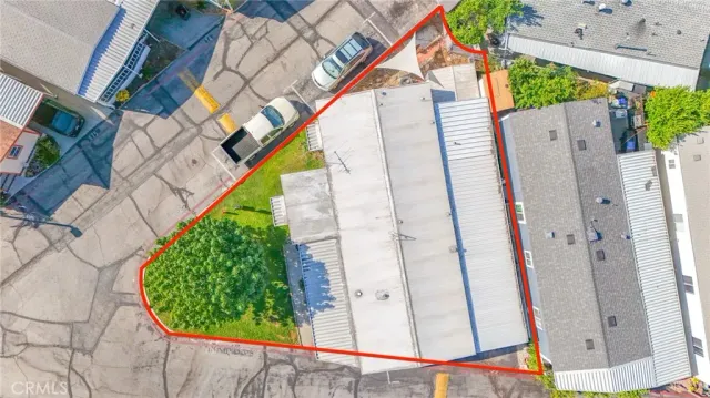 a view of a bird bath