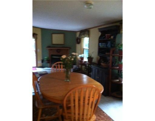 22 Hill Place Road Boothbay, ME 04537 - Photo 8 of 18 Dining Room.
