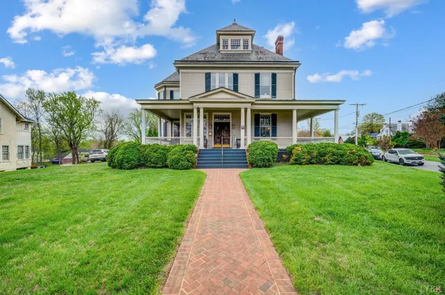 $825,000 | 2525 Rivermont Avenue, Lynchburg, VA 24503