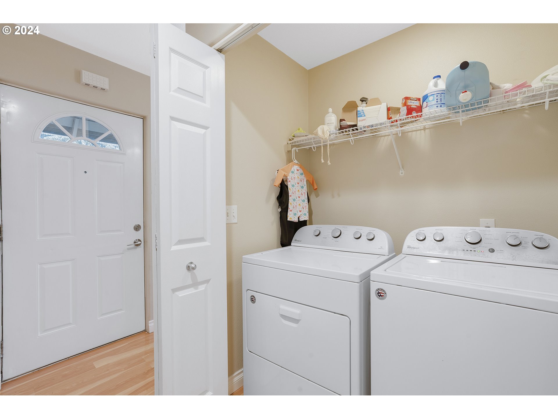 8640 Southwest Milon Lane Portland, OR 97225 - Photo 13 of 28 Laundry