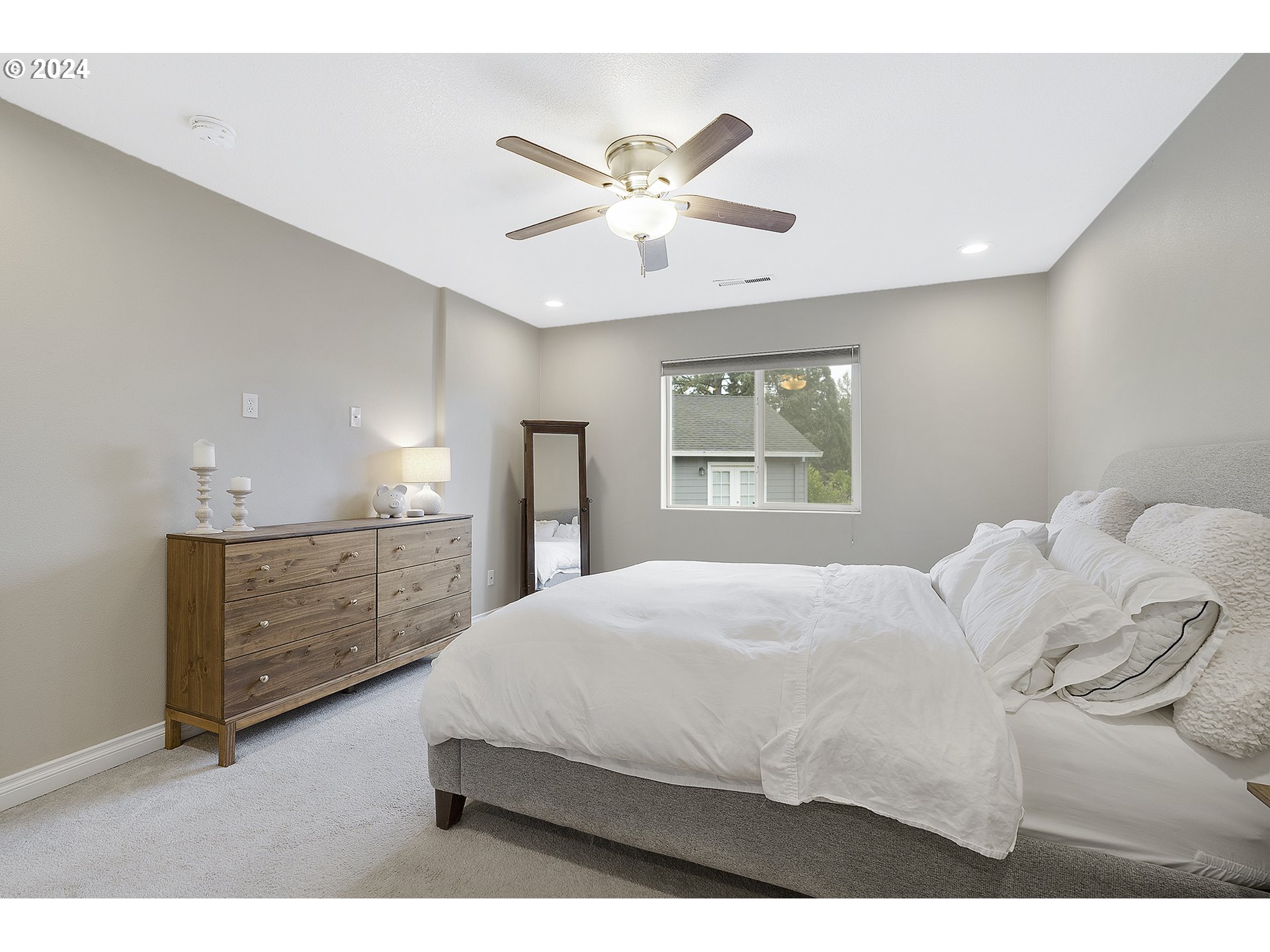 8640 Southwest Milon Lane Portland, OR 97225 - Photo 16 of 28 Primary Bedroom