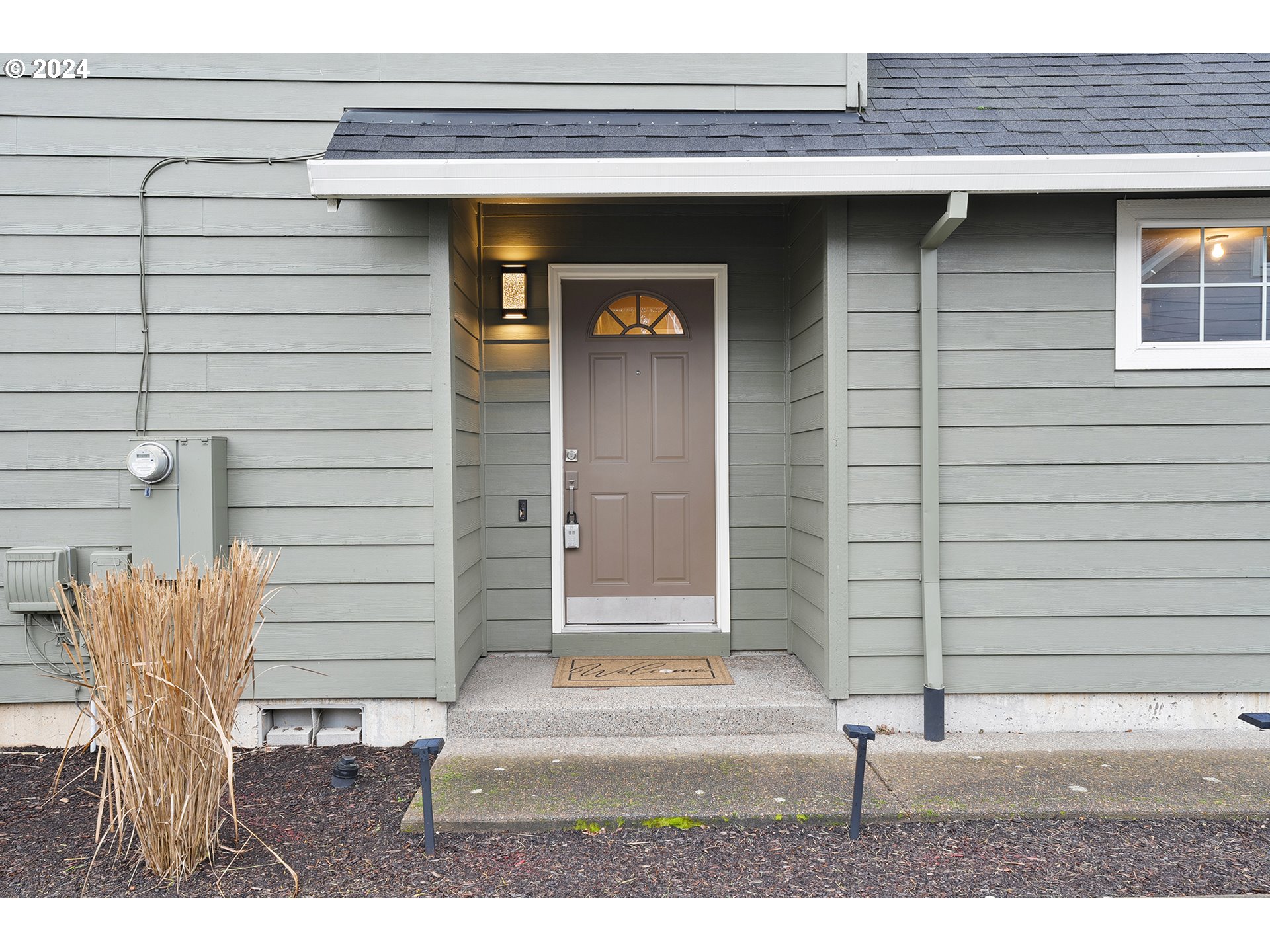 8640 Southwest Milon Lane Portland, OR 97225 - Photo 2 of 28 Gallery Image 2