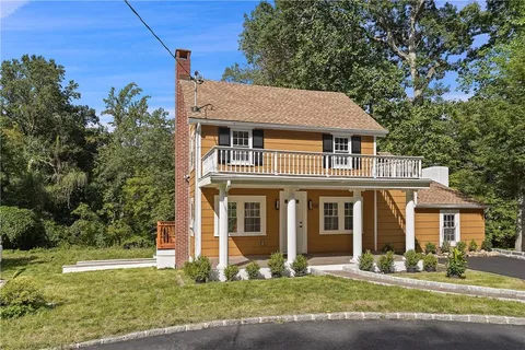 $729,000 | 58 Whippoorwill Road East, Armonk, NY 10504