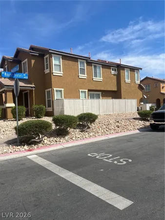 $2,000 | 5640 Mt Athos Street, North Las Vegas, NV 89031