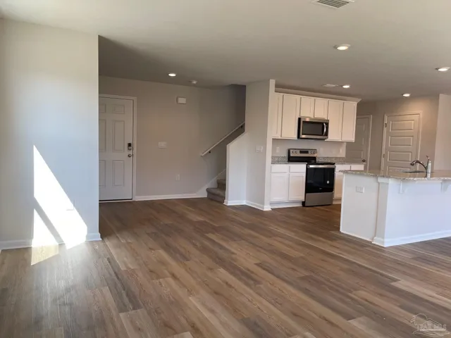 $1,895 | 10942 Blacktail Loop, Pensacola, FL 32526