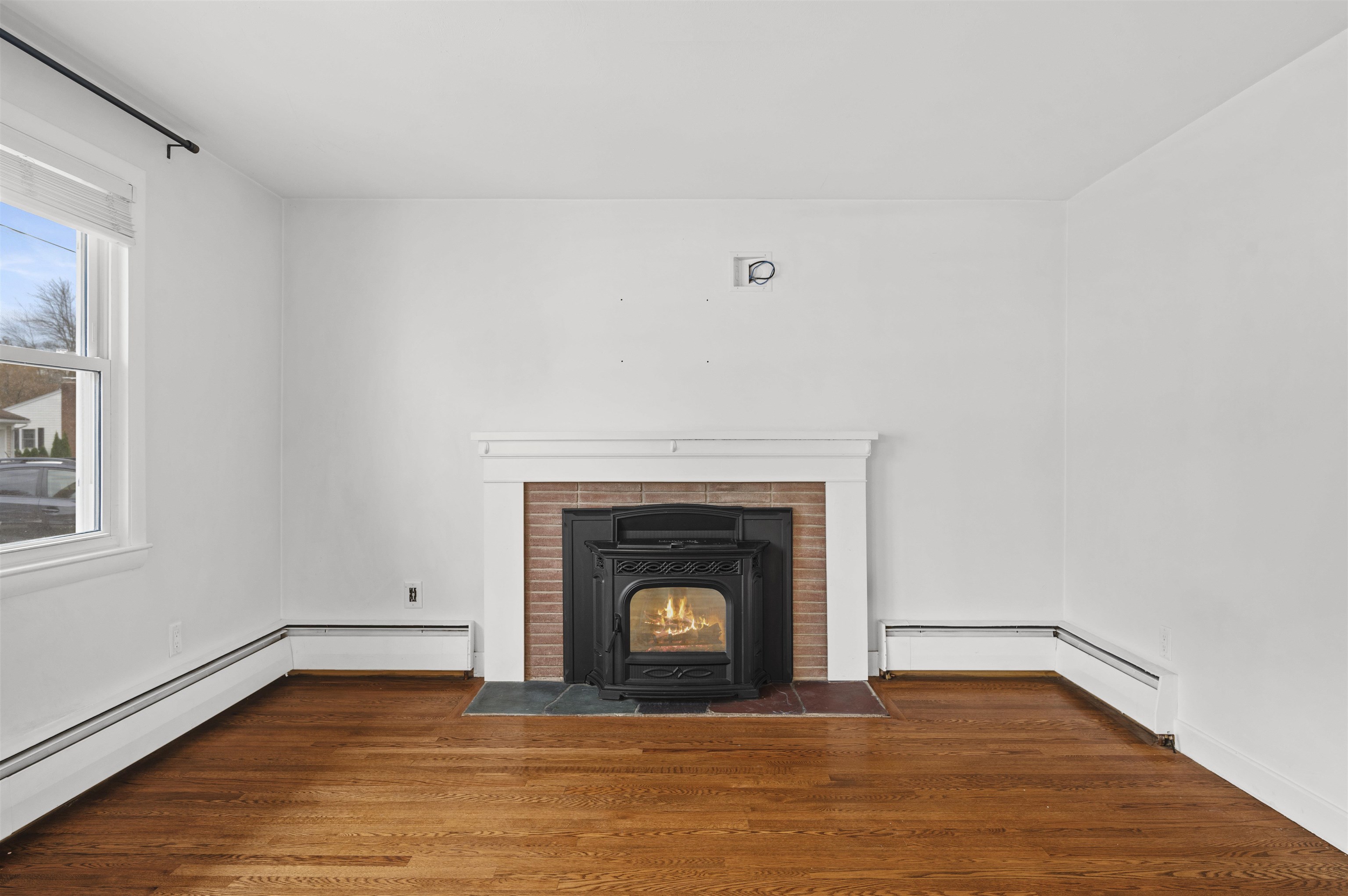 8 Bonnie Drive Exeter, NH 03833 - Photo 17 of 37