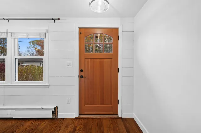 $549,900 | 8 Bonnie Drive, Exeter, NH 03833