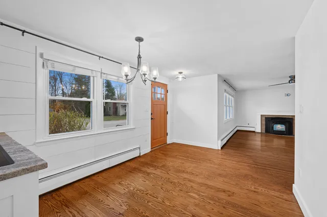 $549,900 | 8 Bonnie Drive, Exeter, NH 03833