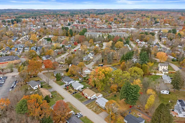 $549,900 | 8 Bonnie Drive, Exeter, NH 03833