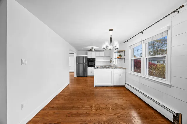 $549,900 | 8 Bonnie Drive, Exeter, NH 03833