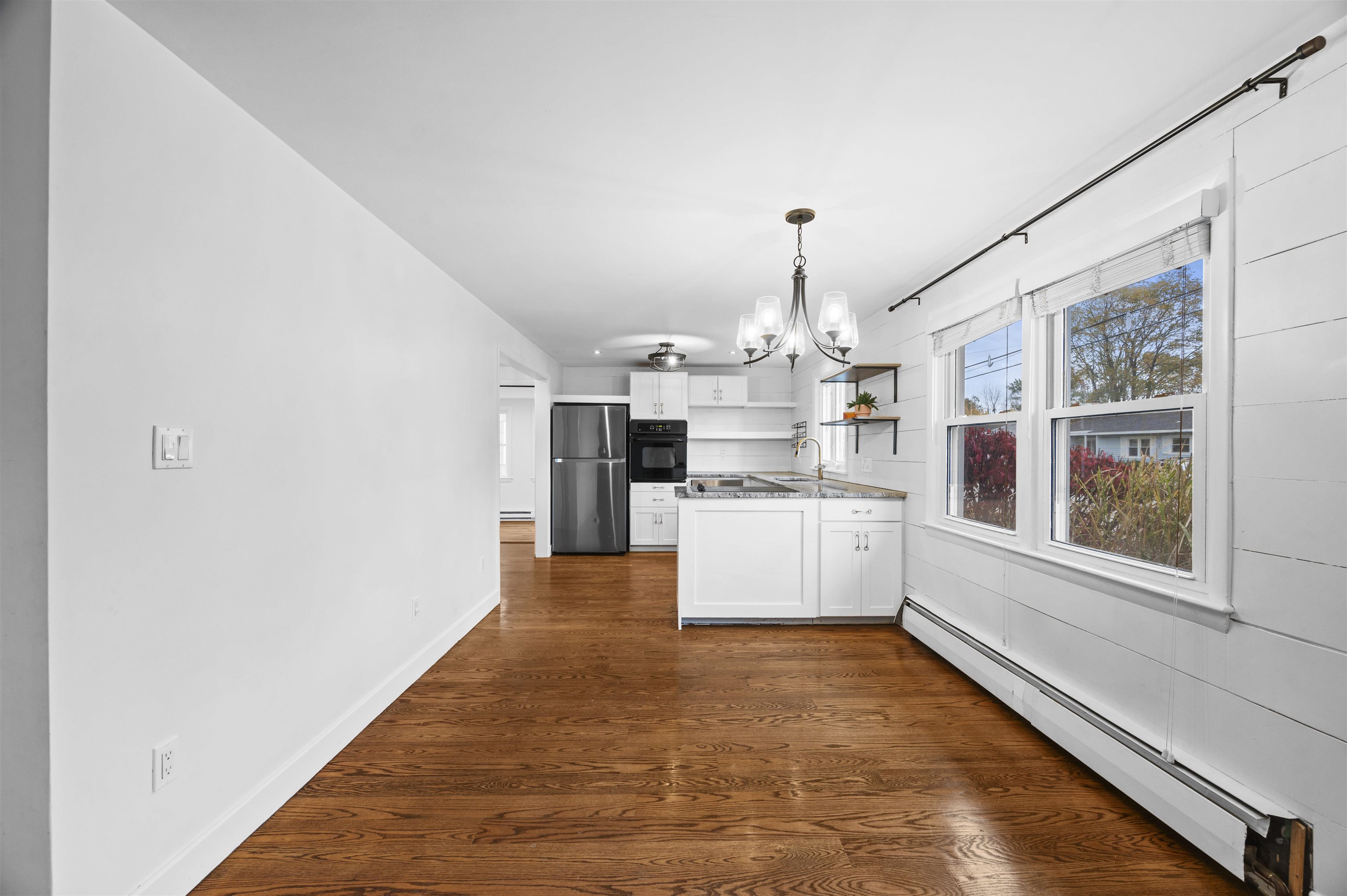 8 Bonnie Drive Exeter, NH 03833 - Photo 4 of 37