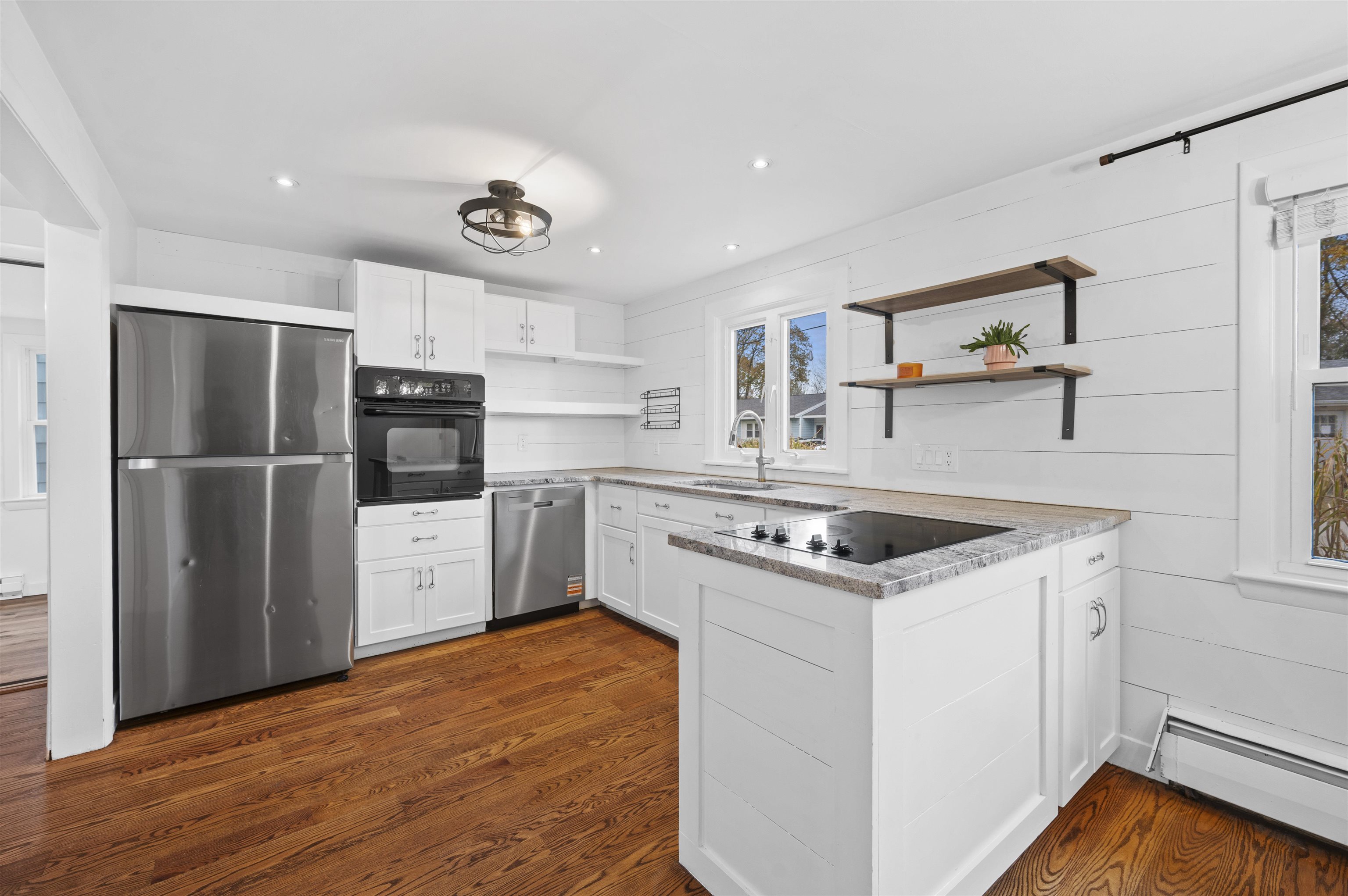 8 Bonnie Drive Exeter, NH 03833 - Photo 5 of 37