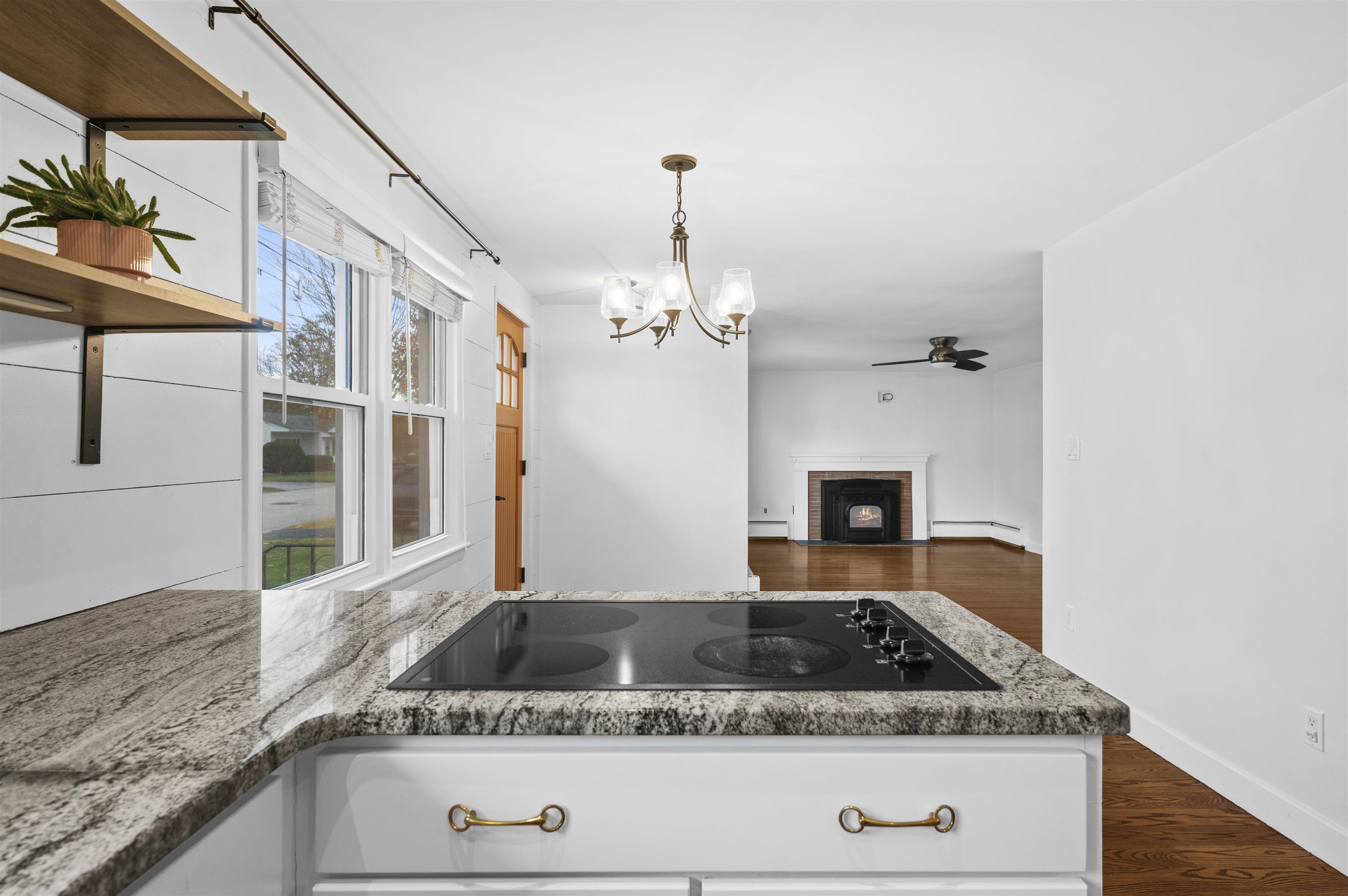 8 Bonnie Drive Exeter, NH 03833 - Photo 8 of 37