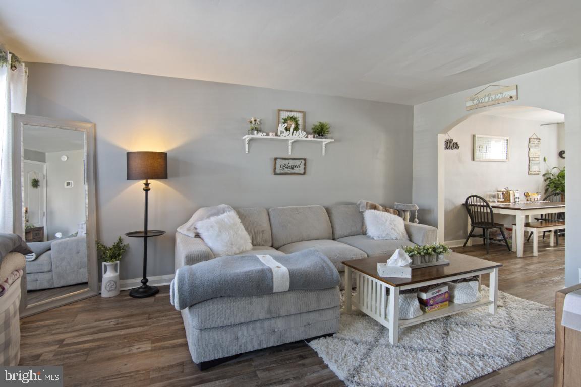 7307 Kirtley Road Baltimore, MD 21224 - Photo 5 of 34