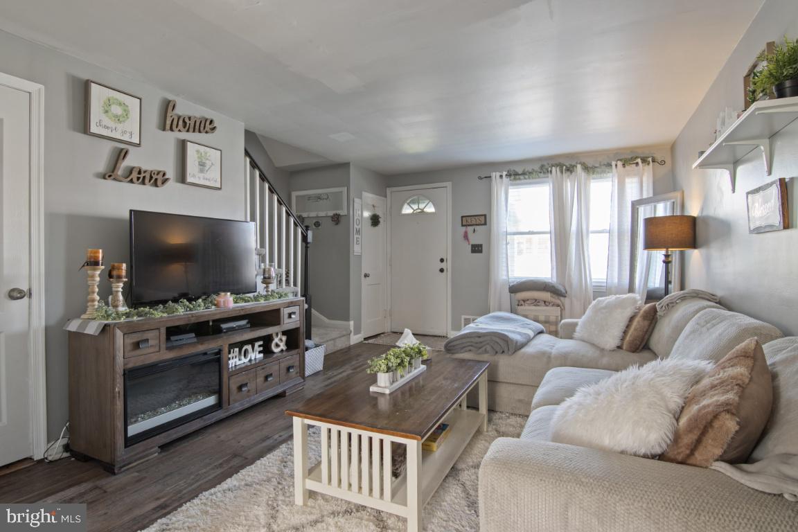 7307 Kirtley Road Baltimore, MD 21224 - Photo 7 of 34