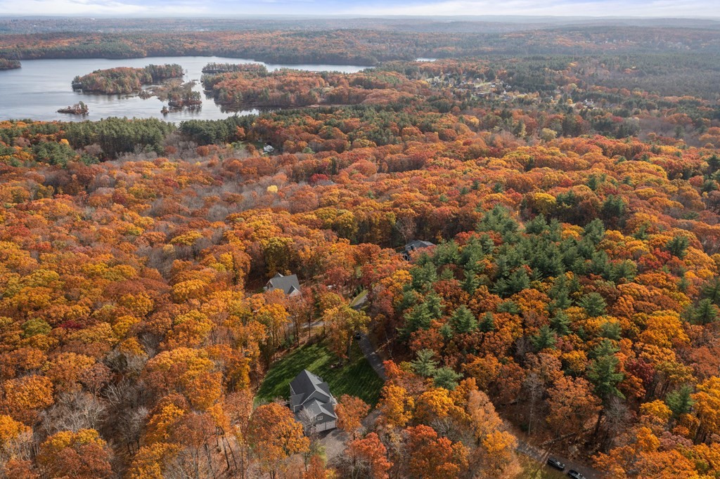 1 Lakeview Path Hopkinton, MA 01748 - Photo 5 of 42 Gallery Image 5