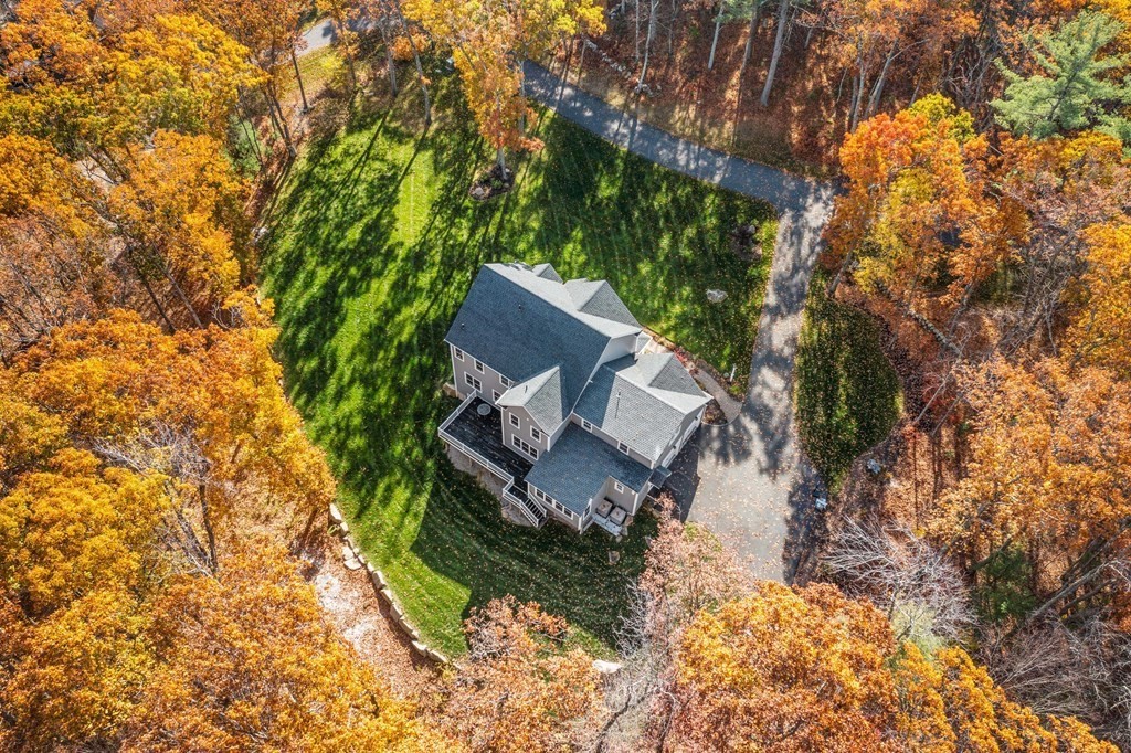 1 Lakeview Path Hopkinton, MA 01748 - Photo 6 of 42 Gallery Image 6