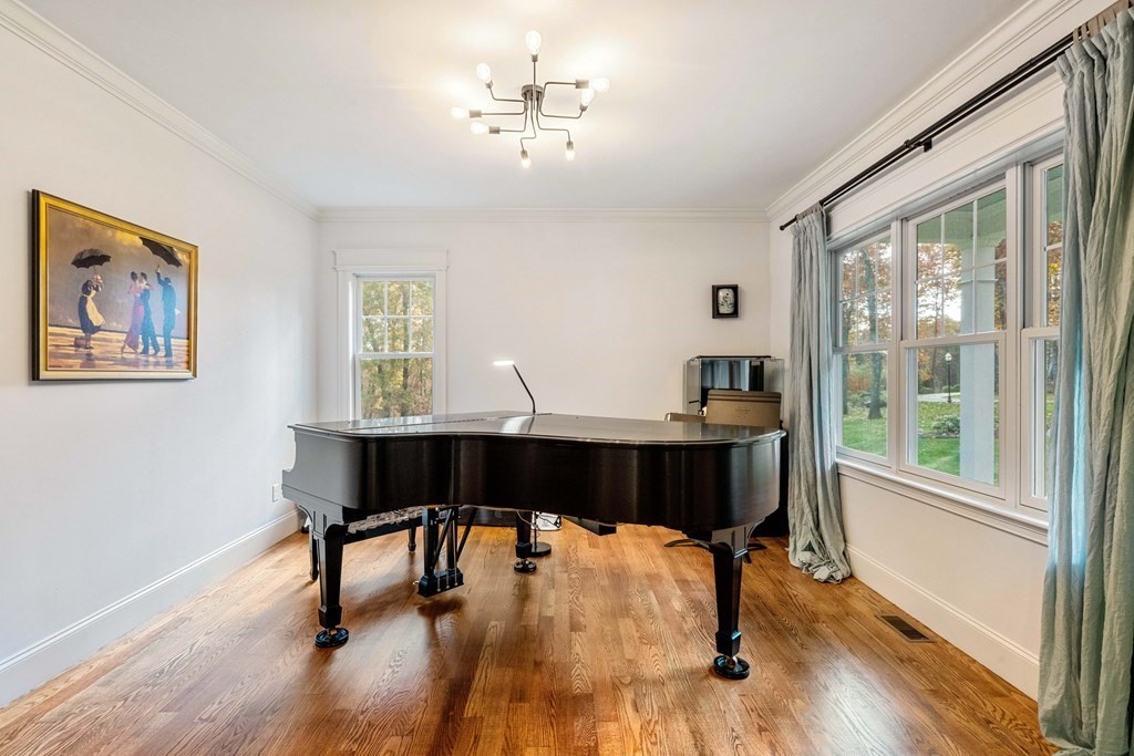 1 Lakeview Path Hopkinton, MA 01748 - Photo 9 of 42 Gallery Image 9