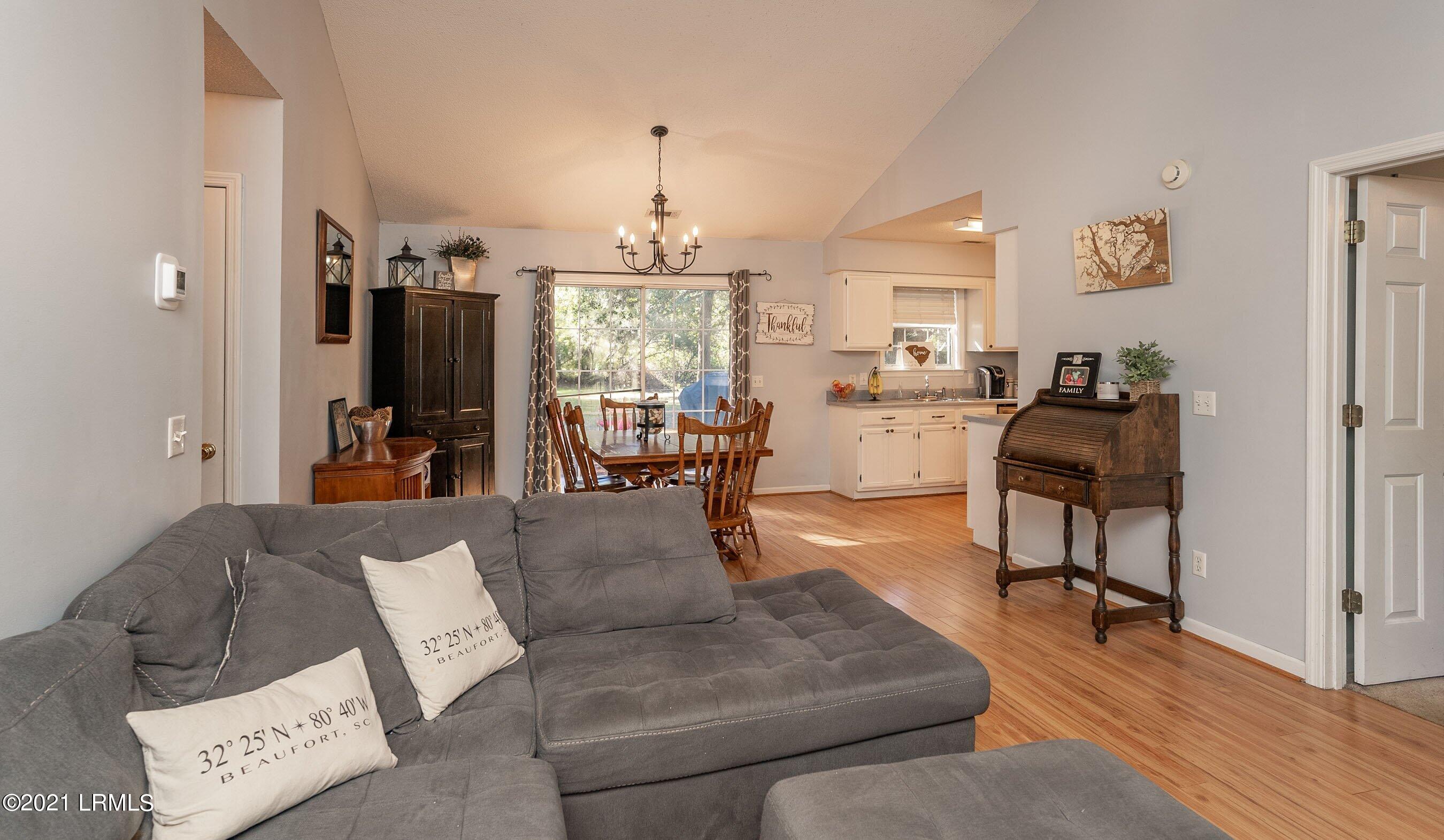23 Springfield Road Beaufort, SC 29907 - Photo 7 of 32 _DSC6933-1.jpg-SMALL