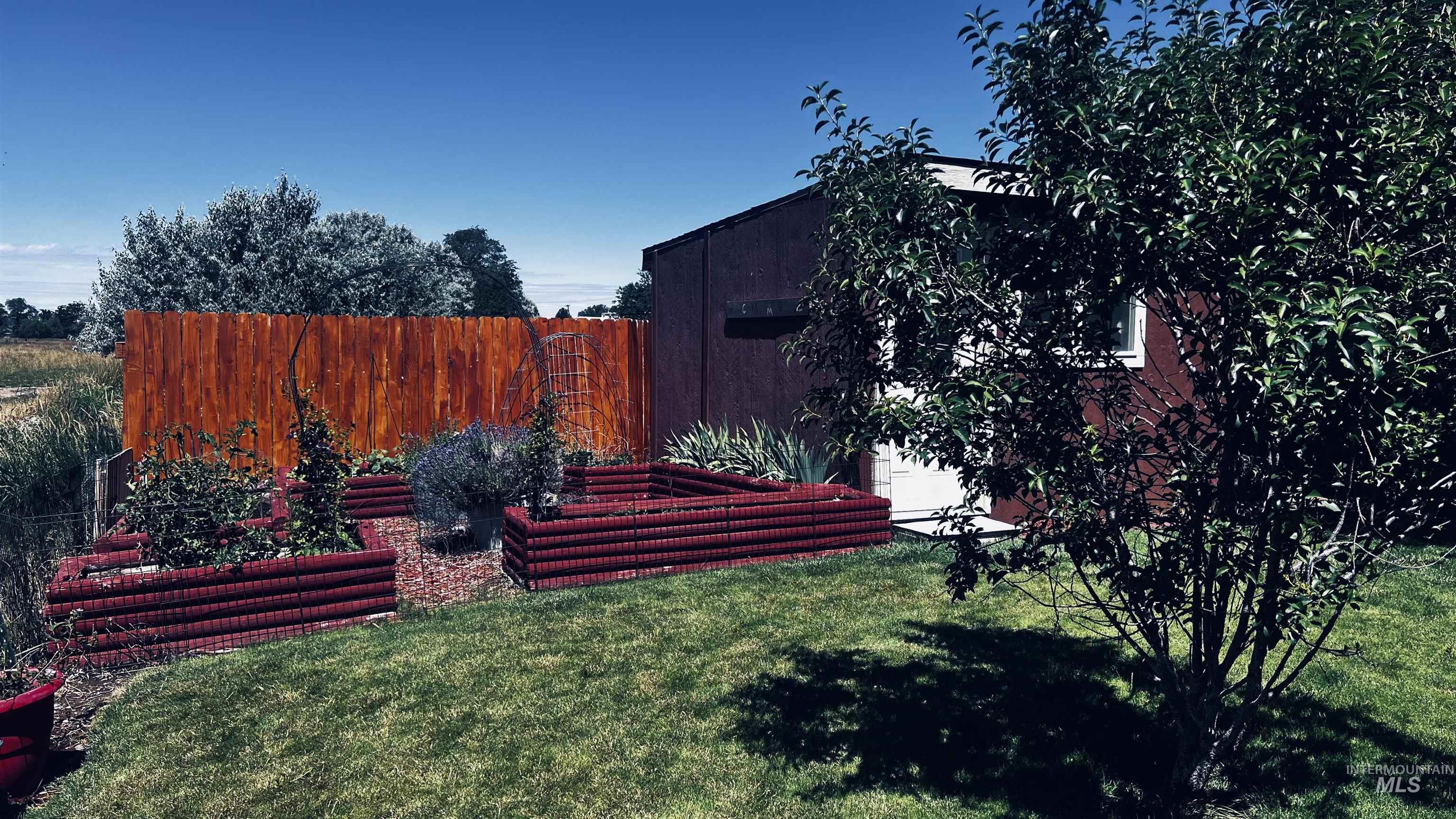 910 Moonglo Road, Unit 24 Buhl, ID 83316 - Photo 8 of 32
