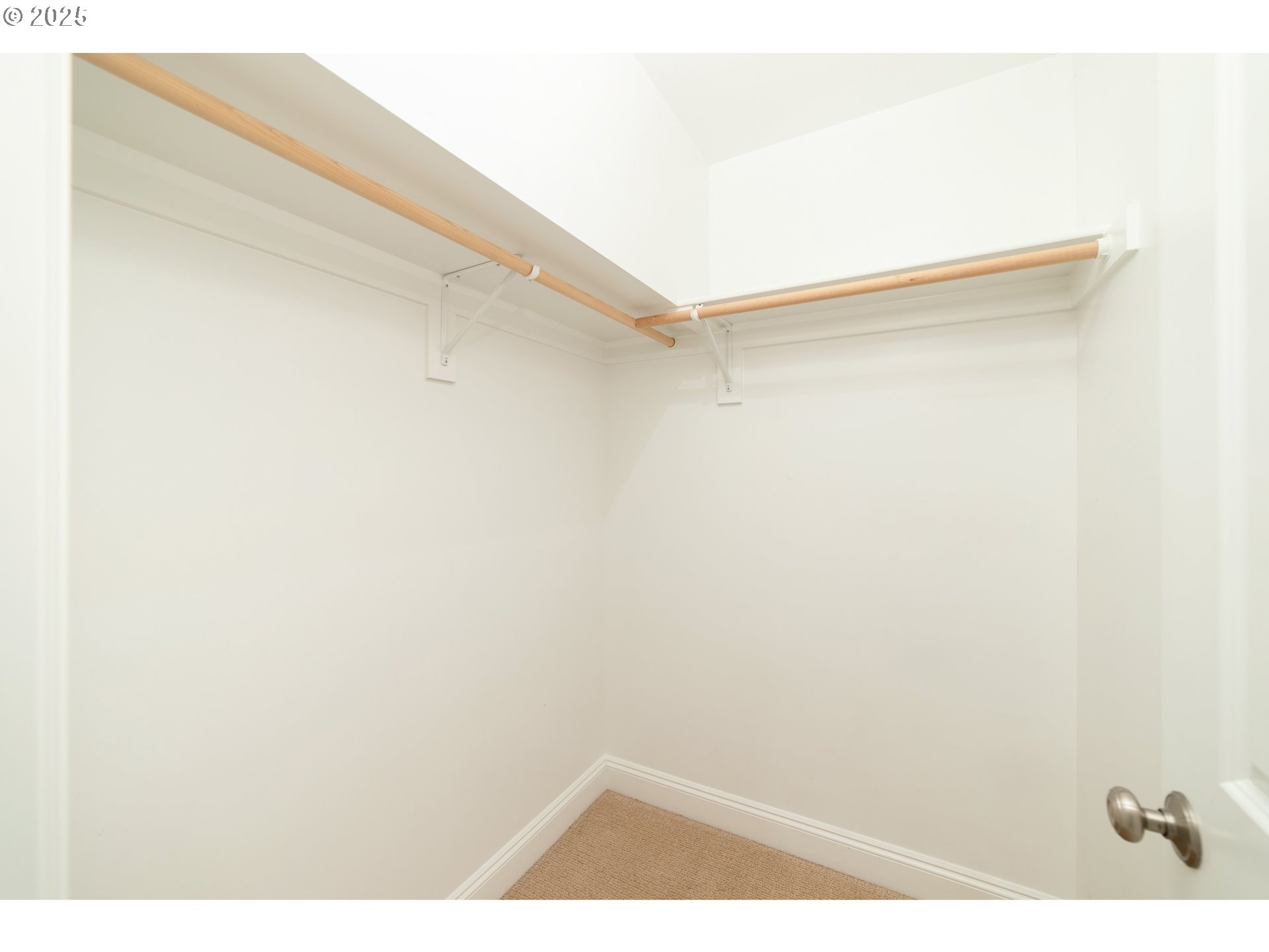 623 Northeast Randall Avenue Portland, OR 97232 - Photo 19 of 26 a view of small space with empty racks