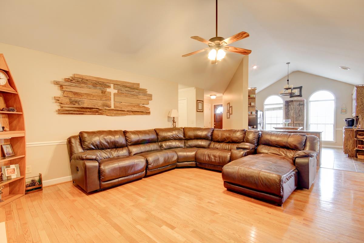550 Hurricane Loop Tennessee Ridge, TN 37178 - Photo 3 of 18 a living room with furniture and a large window
