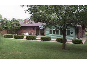 2310 East Rechter Road Bloomington, IN 47401 - Photo 2 of 9