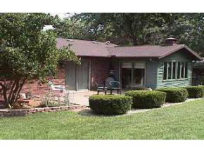 2310 East Rechter Road Bloomington, IN 47401 - Photo 5 of 9