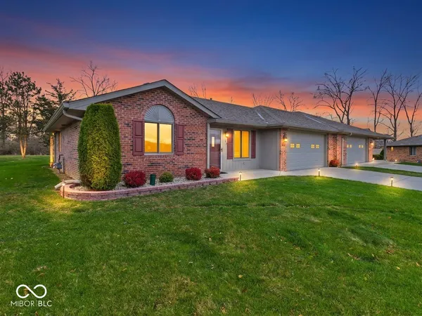 $299,900 | 143 Devonshire Court, Anderson, IN 46013