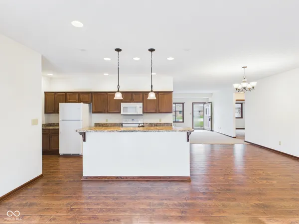 $299,900 | 143 Devonshire Court, Anderson, IN 46013
