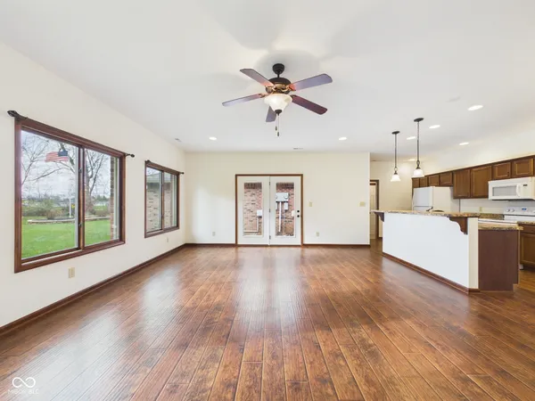 $299,900 | 143 Devonshire Court, Anderson, IN 46013