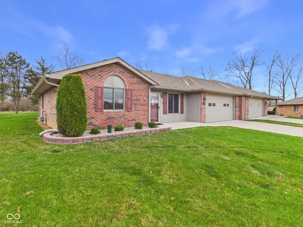 $299,900 | 143 Devonshire Court, Anderson, IN 46013