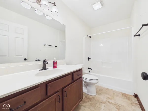 $299,900 | 143 Devonshire Court, Anderson, IN 46013