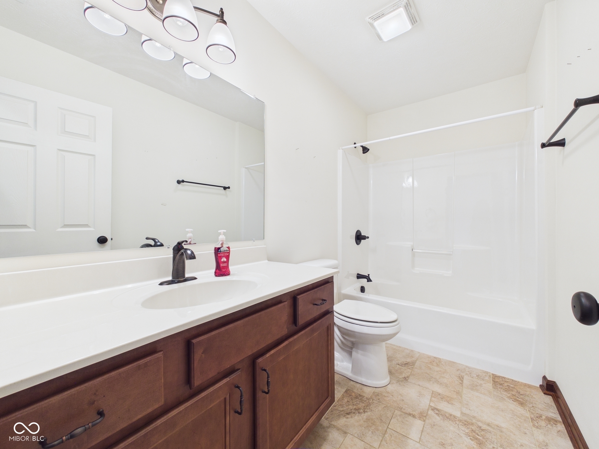 143 Devonshire Court Anderson, IN 46013 - Photo 30 of 55