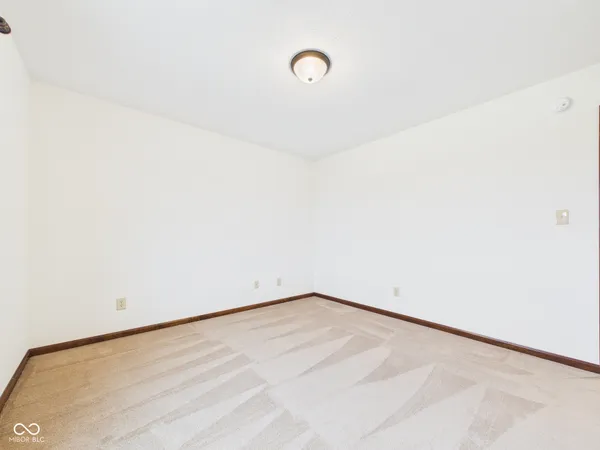 $309,900 | 143 Devonshire Court, Anderson, IN 46013