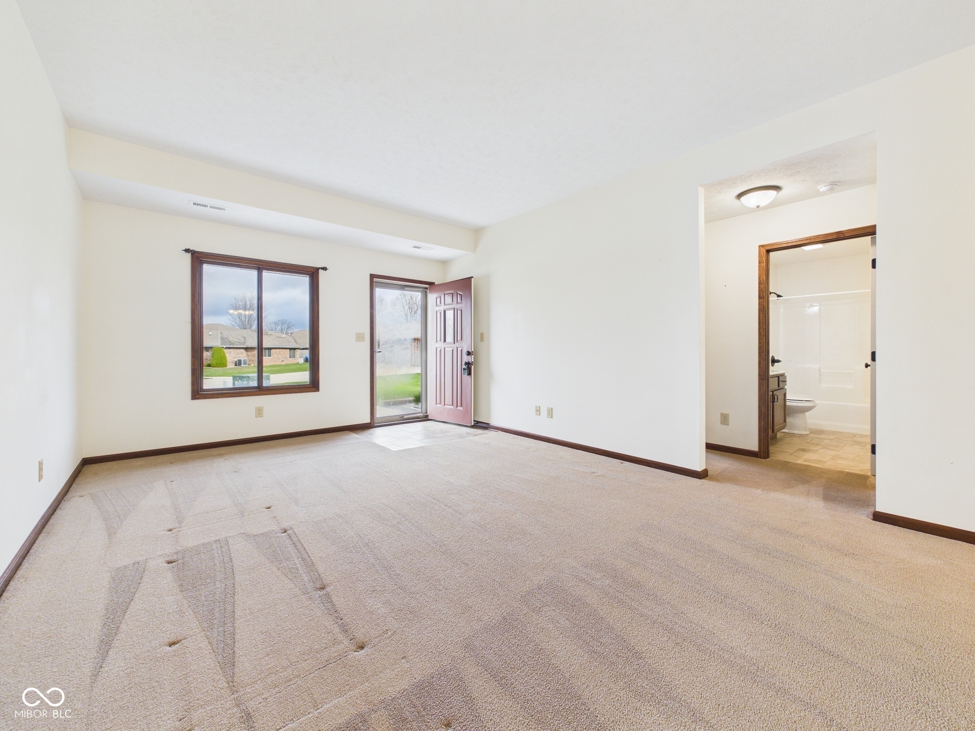 143 Devonshire Court Anderson, IN 46013 - Photo 8 of 55