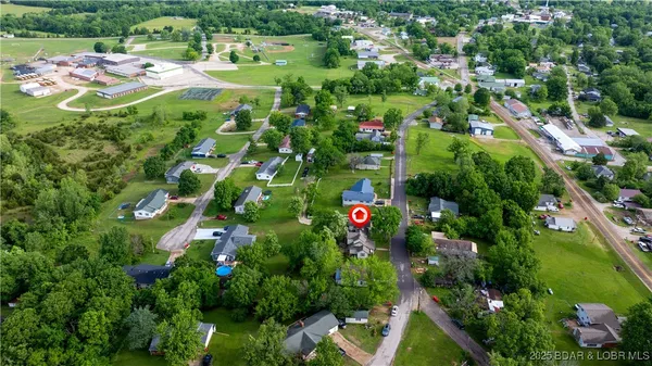 $275,000 | 431 Lombar Street, Iberia, MO 65486