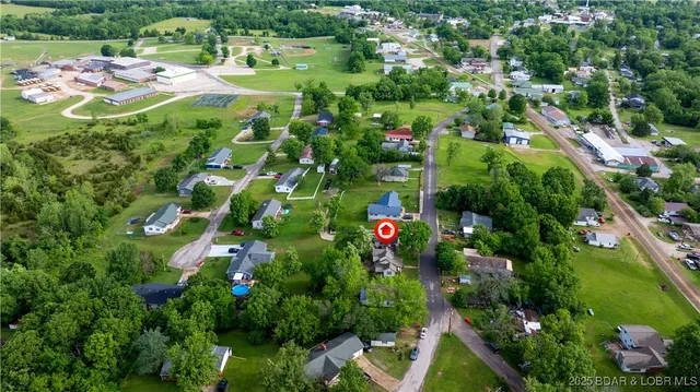 $275,000 | 431 Lombar Street, Iberia, MO 65486